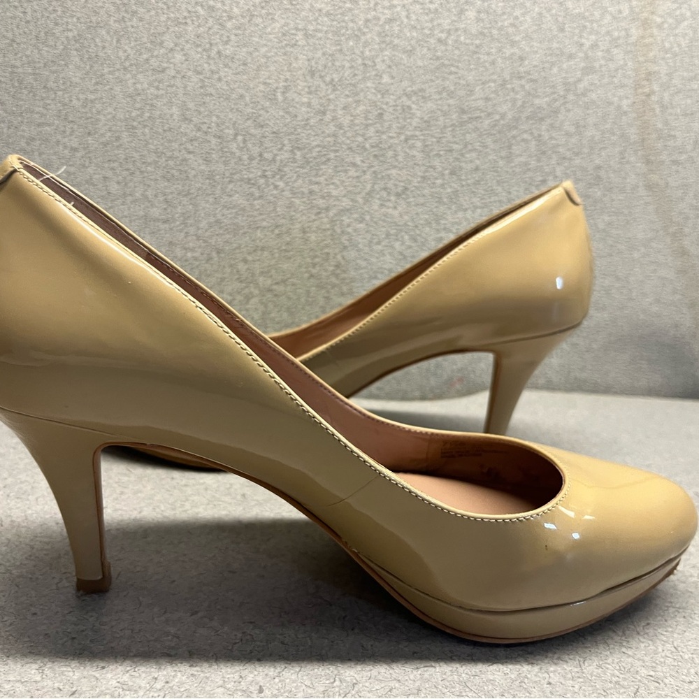 Elegant Beige Patent Leather Pumps